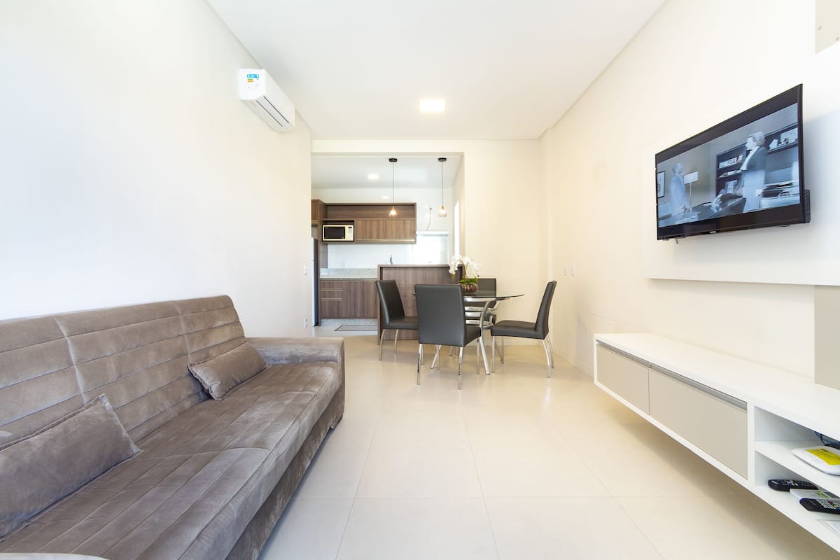 Family Apartment, 2 Bedrooms | Living room | Flat-screen TV