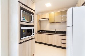 基本公寓 | 私人廚房 | 電冰箱、微波爐、攪拌器、小烤箱