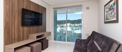 Apartment | Living area | Smart TV