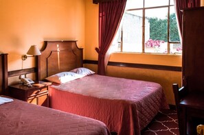 Quarto casal | Wi-Fi de cortesia, roupa de cama