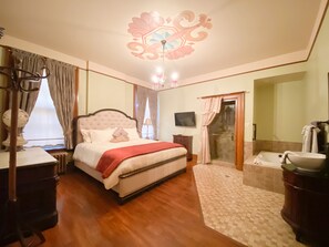Jackson Room | Literie de qualité, accès au Wi-Fi (inclus), literie fournie