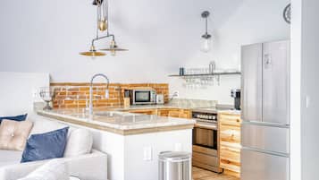 The Loft Suite | 1 bedroom, premium bedding, free WiFi, bed sheets