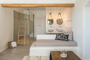 Executive Suite, Hot Tub, Sea View - Virtu Suites (Naxos)