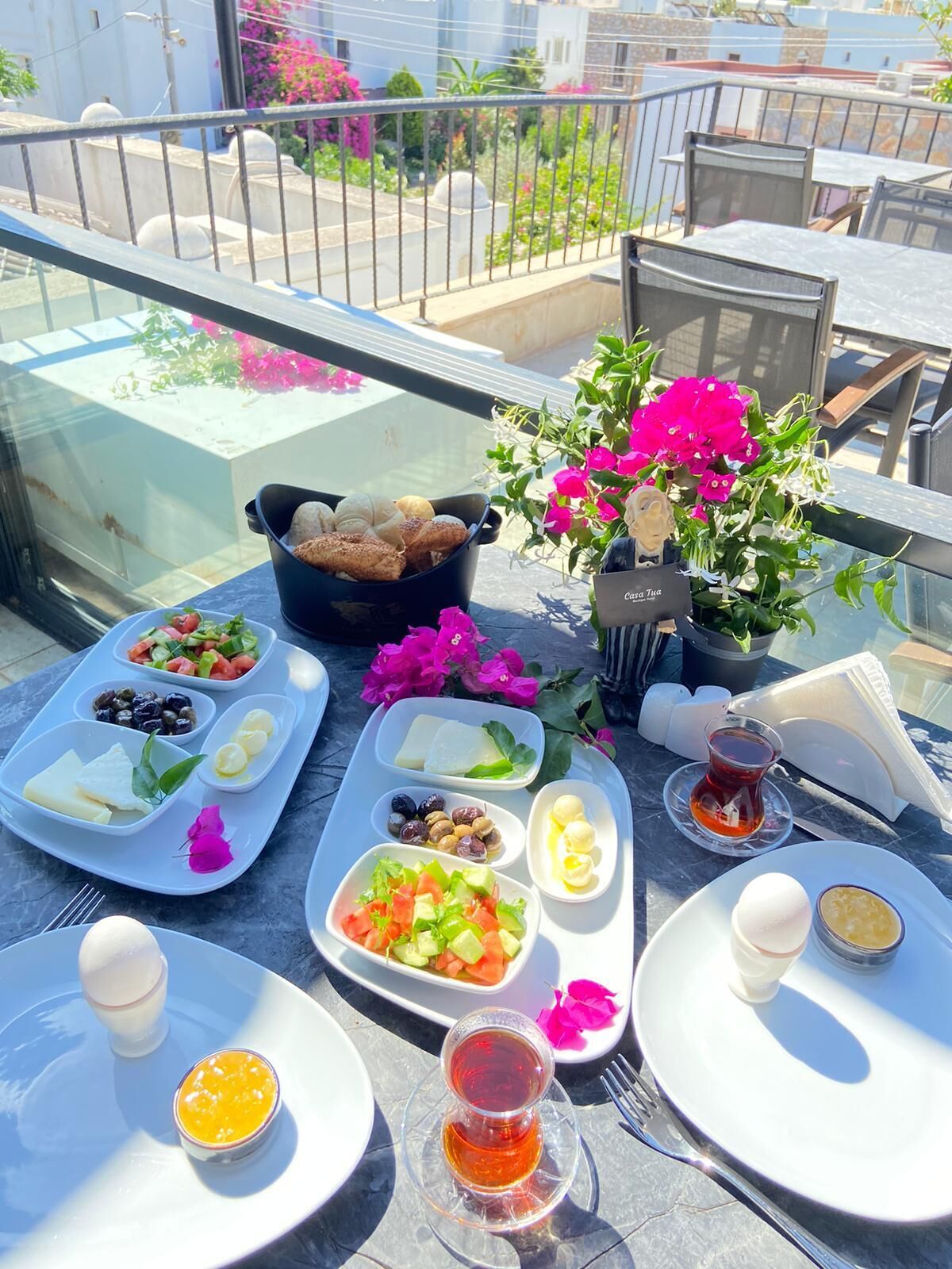 朝食 (郷土料理)、毎日提供 (無料)