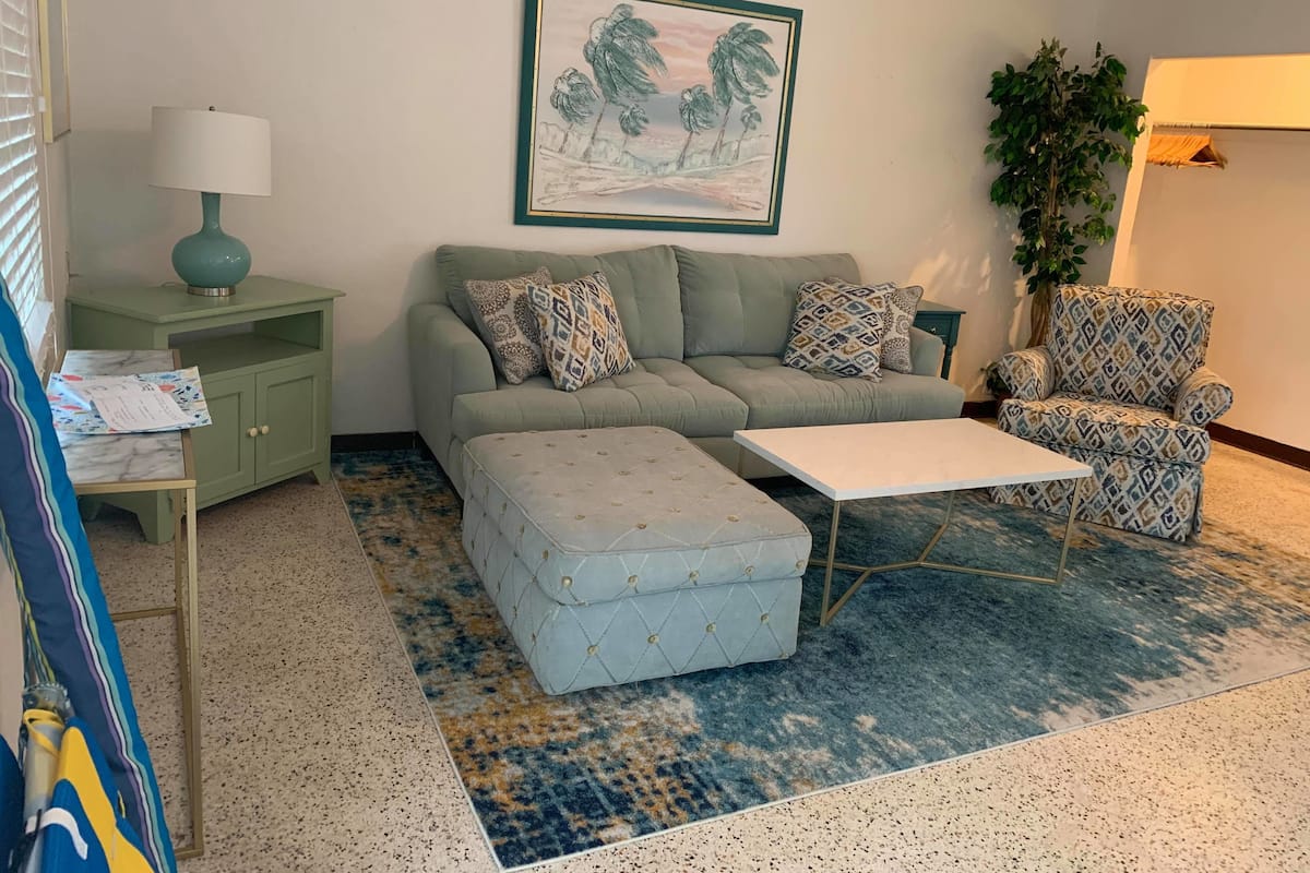 Superior-Bungalow | Wohnbereich | Netflix