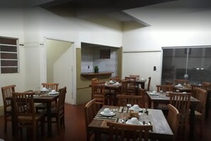 Desayuno buffet incluido todos los días