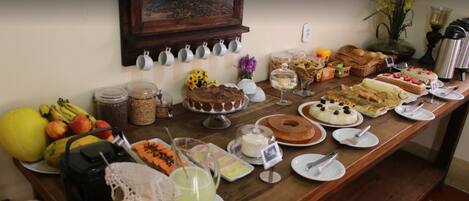 Colazione a buffet inclusa, servita tutte le mattine