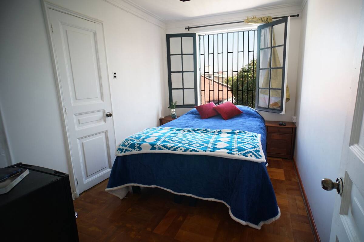 Minibar, blackout curtains, free WiFi, bed sheets