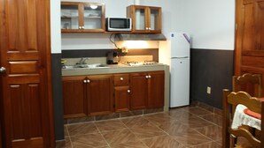 Family Apartment | Private kitchen - Residencial Cabo (Bocas del Toro)