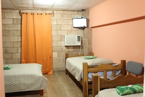 Quadruple Room, Balcony | Free WiFi - Residencial Cabo (Bocas del Toro)