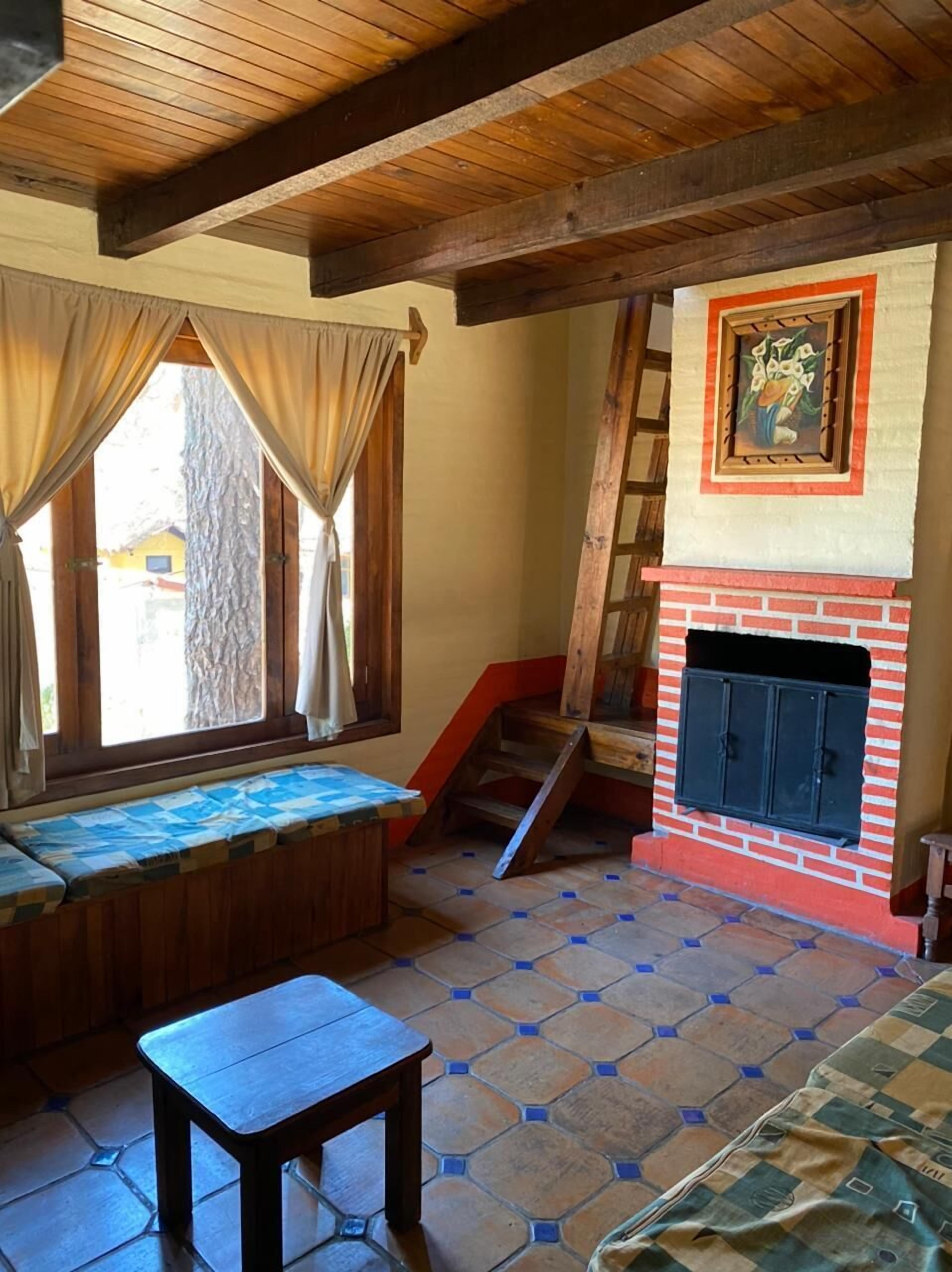 Villa Confort | Área de sala de estar | Televisión de pantalla plana 