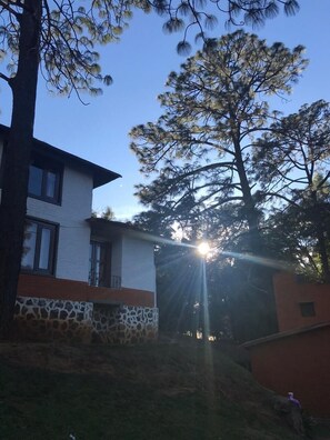 Fachada de la propiedad