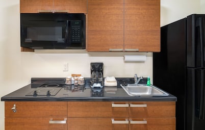 My Place Hotel - Overland Park