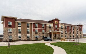 Front of property - My Place Hotel - Overland Park (Overland Park)