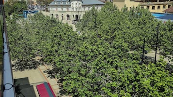 Apartamento exclusivo | 1 dormitorio, tabla de planchar con plancha, wifi gratis y ropa de cama