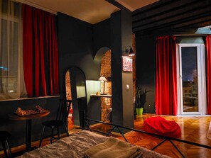 Deluxe Quadruple Room | 1 bedroom, iron/ironing board, free WiFi, bed sheets