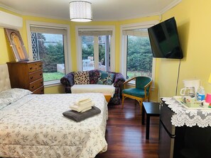 Chambre Quadruple Classique, 2 lits doubles | Décoration personnalisée, ameublement personnalisé, bureau