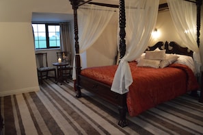 Classic Studio Suite | Free WiFi, bed sheets, wheelchair access