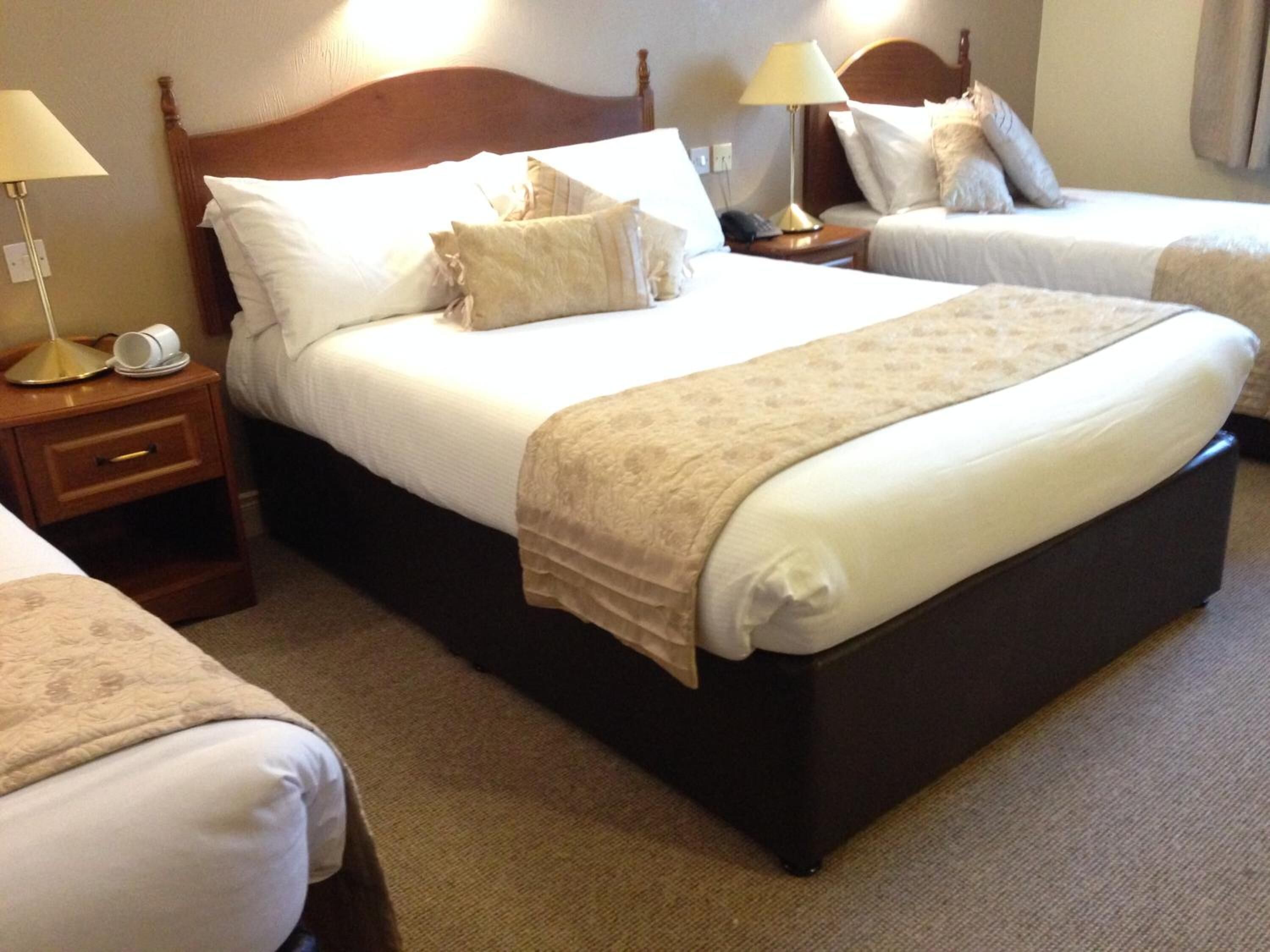 free wifi, bed sheets, wheelchair access