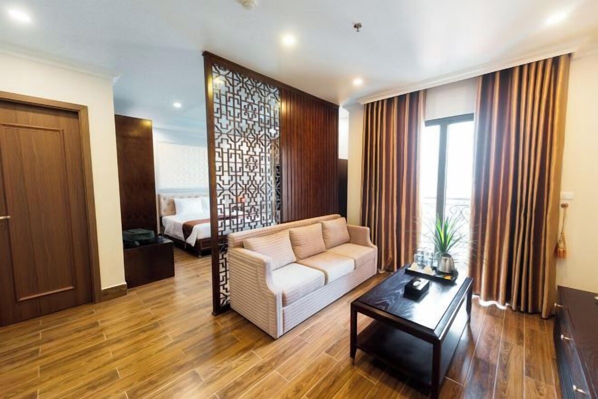 Minibar, in-room safe, desk, soundproofing