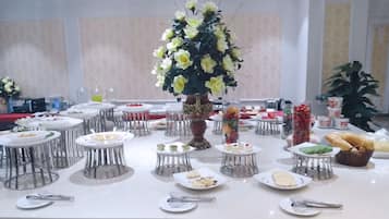 Desayuno buffet incluido todos los días