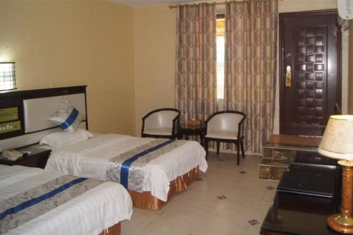 Deluxe Twin Room | Desk, blackout drapes, free WiFi, bed sheets