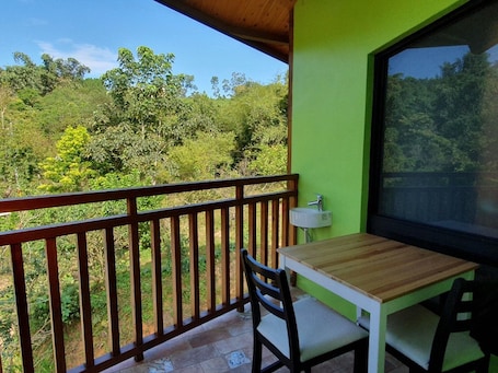 Quadruple Room | Terrace/patio