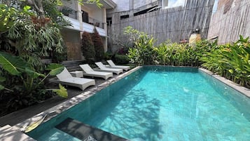 Outdoor pool, sun loungers