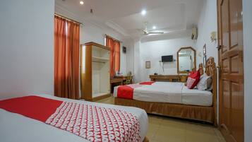 Suite Keluarga | Meja kerja, Wi-Fi gratis, dan seprai linen