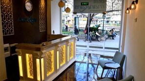Gambar tidak terklasifikasi, 4 dari 28, tombol