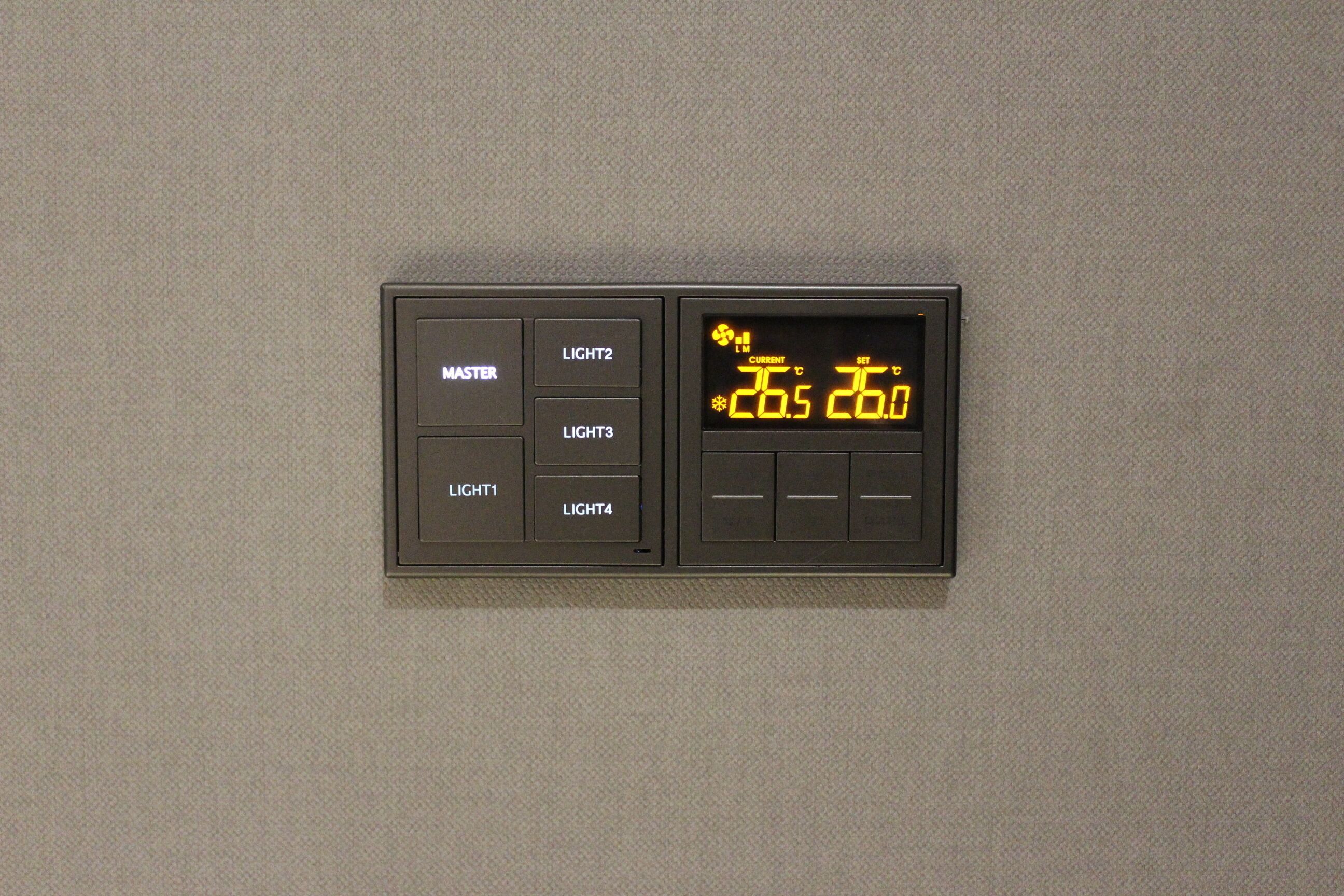 1 bedroom, down duvets, in-room safe, desk