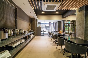 매일 뷔페 무료 아침 식사 포함