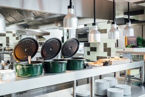 Frokostbuffé hver dag (mot et tillegg)