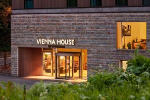 Exterior - Vienna House by Wyndham MQ Kronberg (Kronberg)