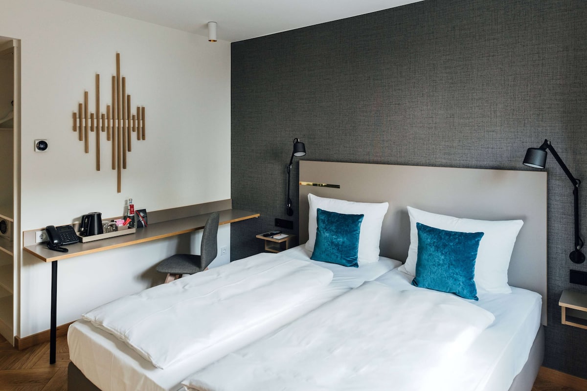 Superior Double Room | Hypo-allergenic bedding, in-room safe, desk, laptop workspace