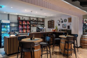 Bar (in der Unterkunft)