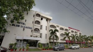 Unclassified image, 5 of 21, button - HOTEL BLUE DIAMOND BOKARO (Chas)