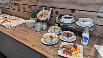 Daily buffet breakfast for a fee