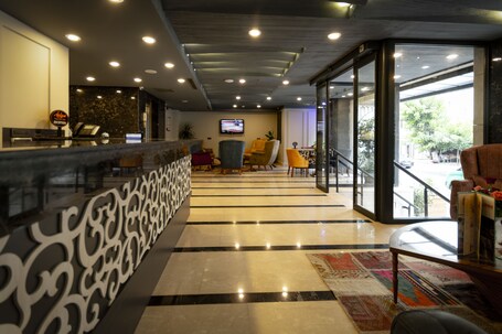 Antusa Design Hotel Spa - Image 9