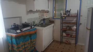 Basic House | Private kitchen