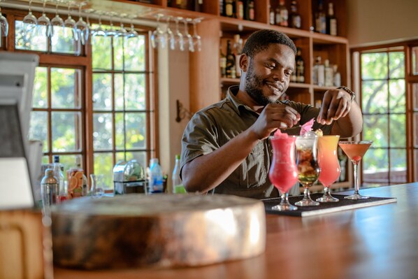 Bar (en la propiedad)