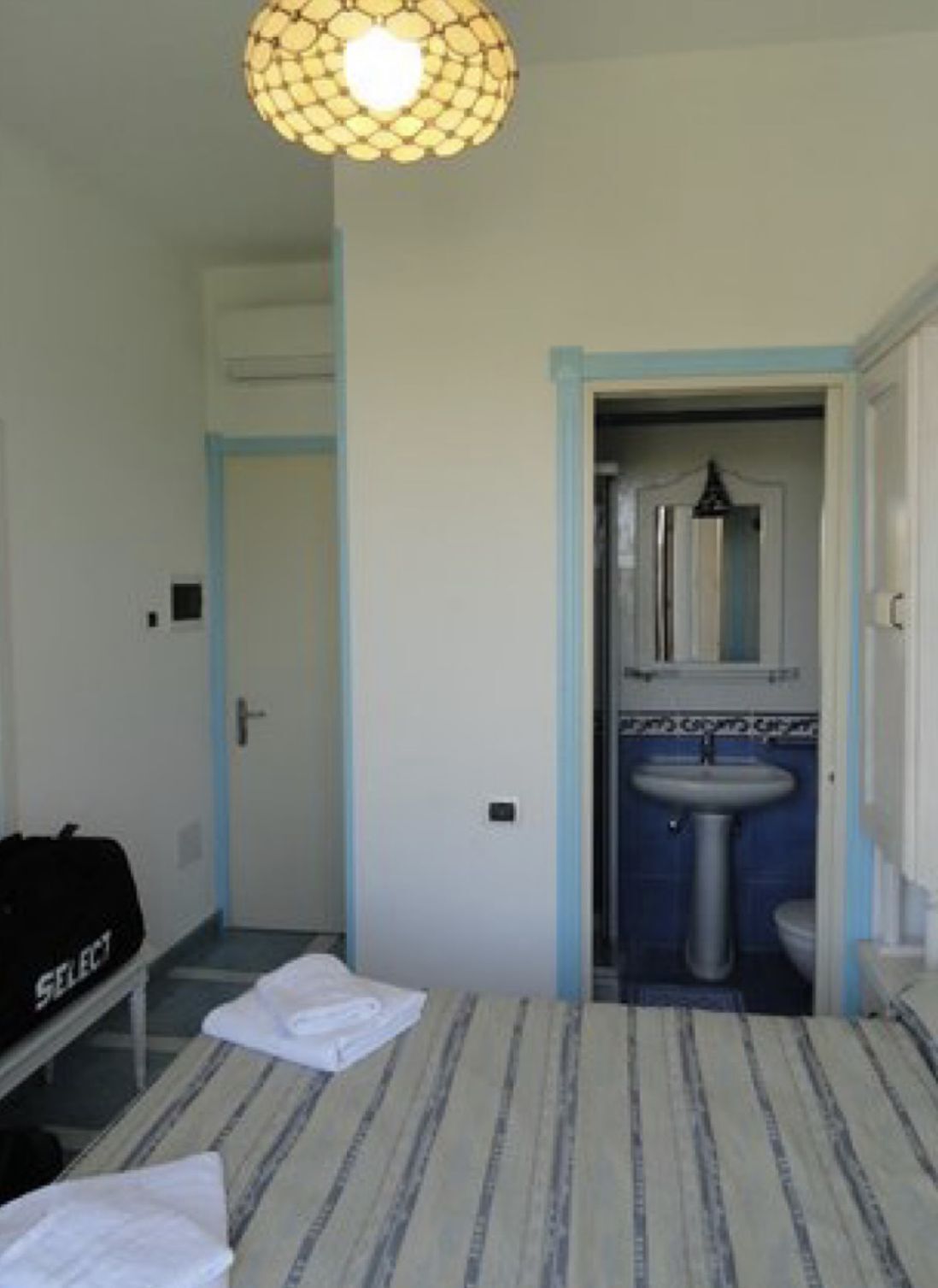 panoramic double room single use | 1 bedroom, desk, laptop workspace, soundproofing