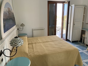 Garden view - Hotel Isolabella (Ventotene)