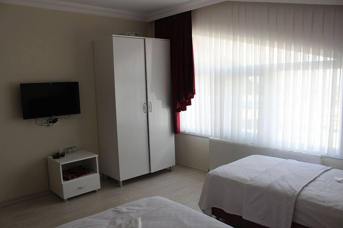 Habitación estándar con 2 camas individuales | Wifi gratis 
