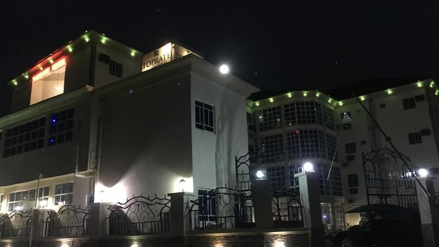 Top Rate Hotel