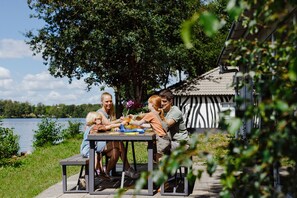 Bungalow, 3 Bedrooms | Terrace/patio