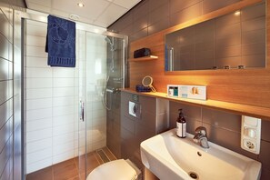 Bungalow, 3 Bedrooms | Bathroom