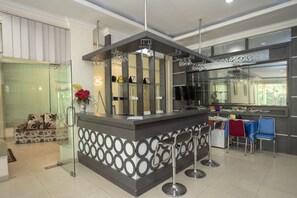Restaurant - OYO 1164 Edotel Mahligai By Smkn 2 Tanjung Pinang (Tanjung Pinang)