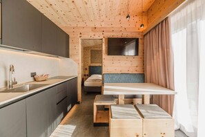 Mobile Home | Private kitchen