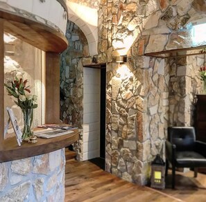 Interior - Hotel & Restaurant Schulz (Neustadt am Ruebenberge)